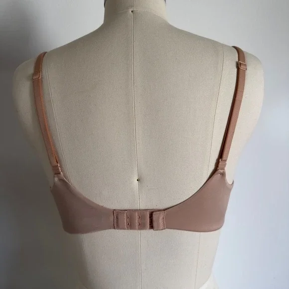 Victoria Secret Lightly Lined Smooth Demi Bra-Size 34C-Biege Convertible T-shirt - Picture 4 of 13